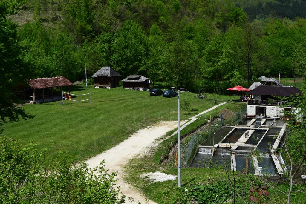 Etno Kuce Miljevic Hotell Sipovo Exteriör bild